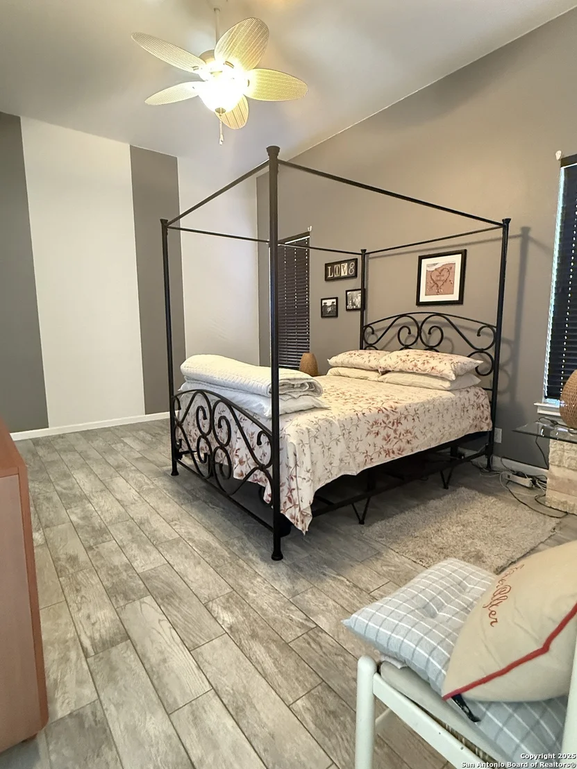 Photo of 2710 Montebello