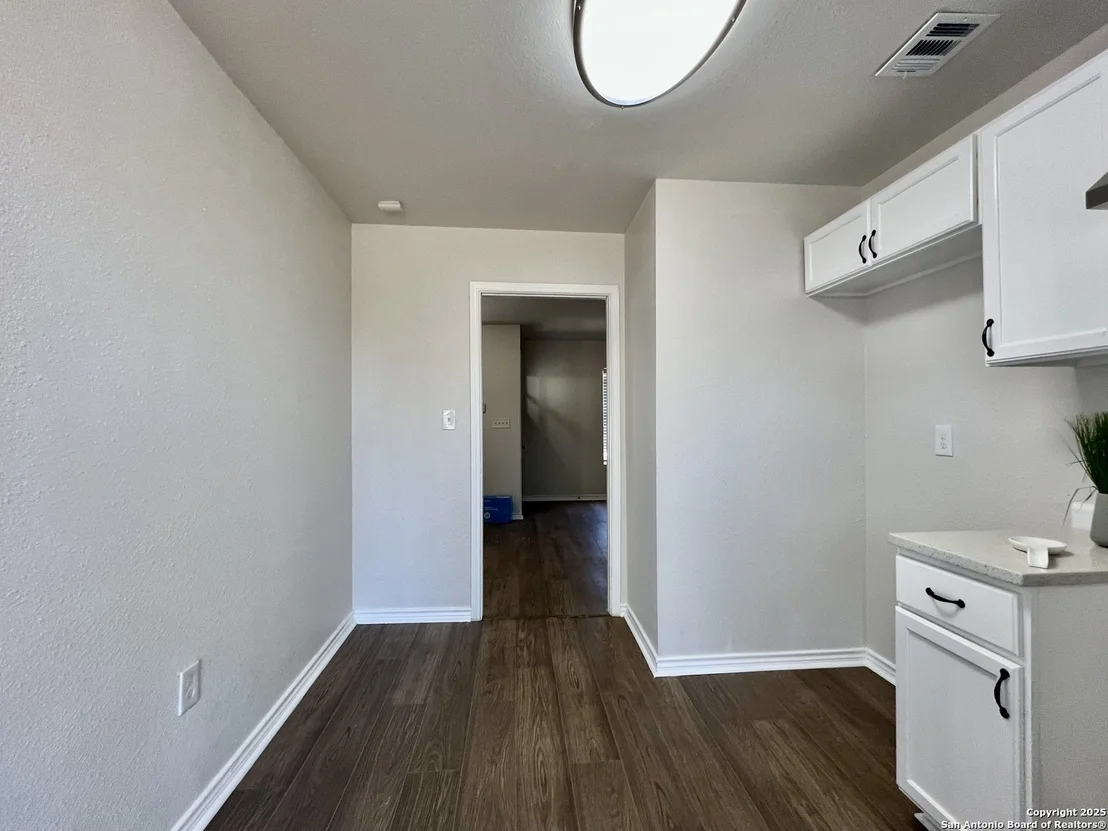 Photo of 106 Sublett