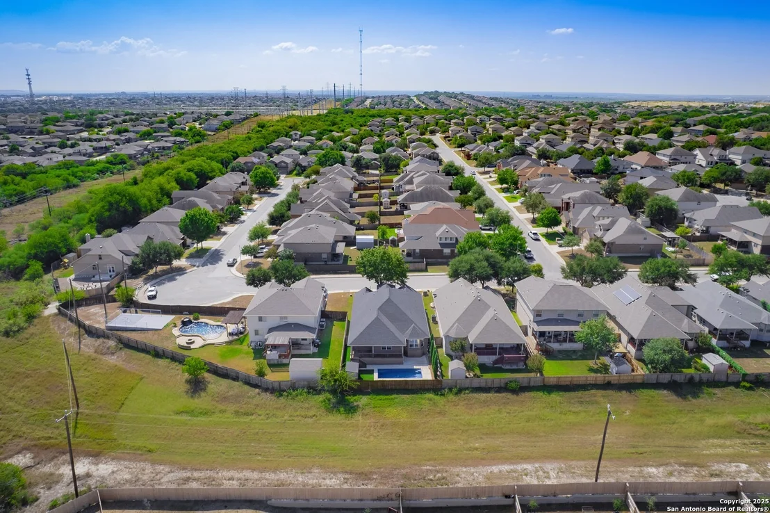 Photo of 11507 Cardinal Sky