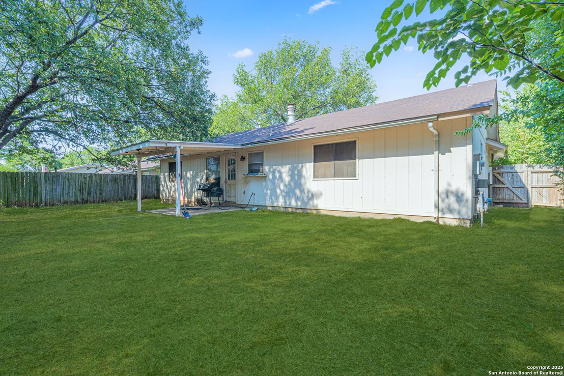 Photo of 5842 Cliff Walk