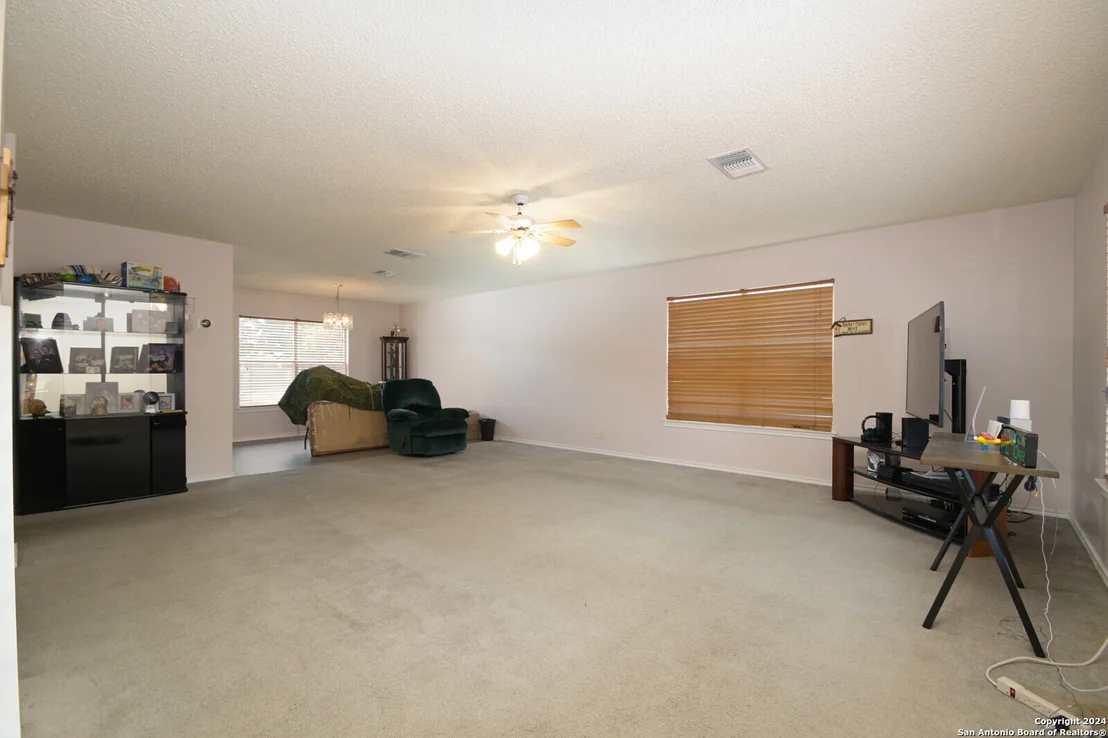 Photo of 7724 Wood Bluff