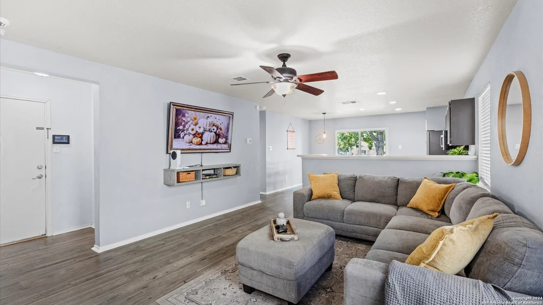 Photo of 640 CHEROKEE BLVD