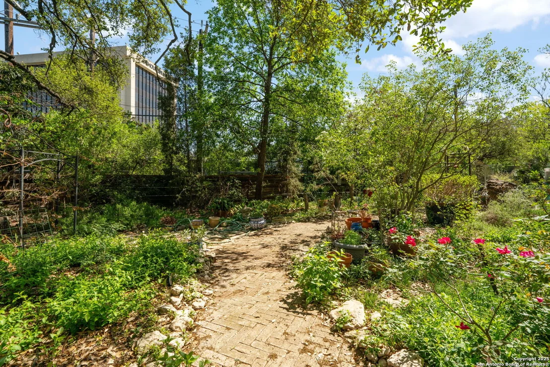 Photo of 2938 Chisolm Trail