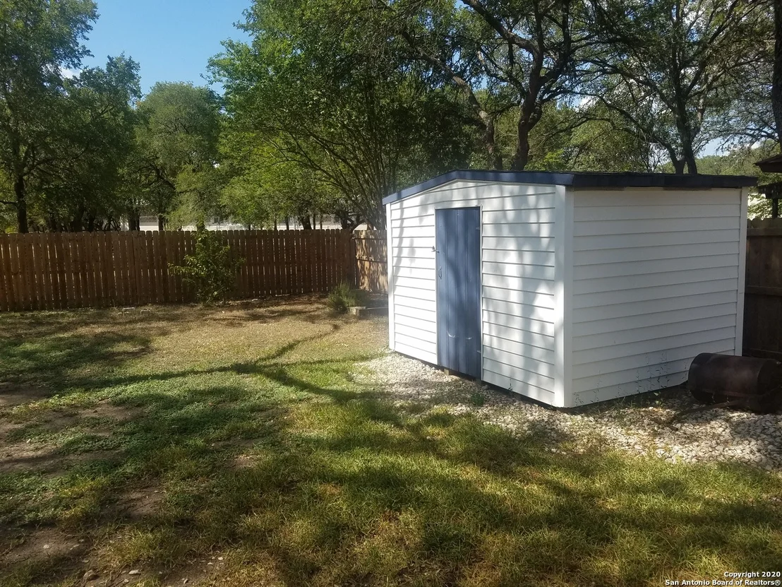Photo of 261 SAMANTHA DR