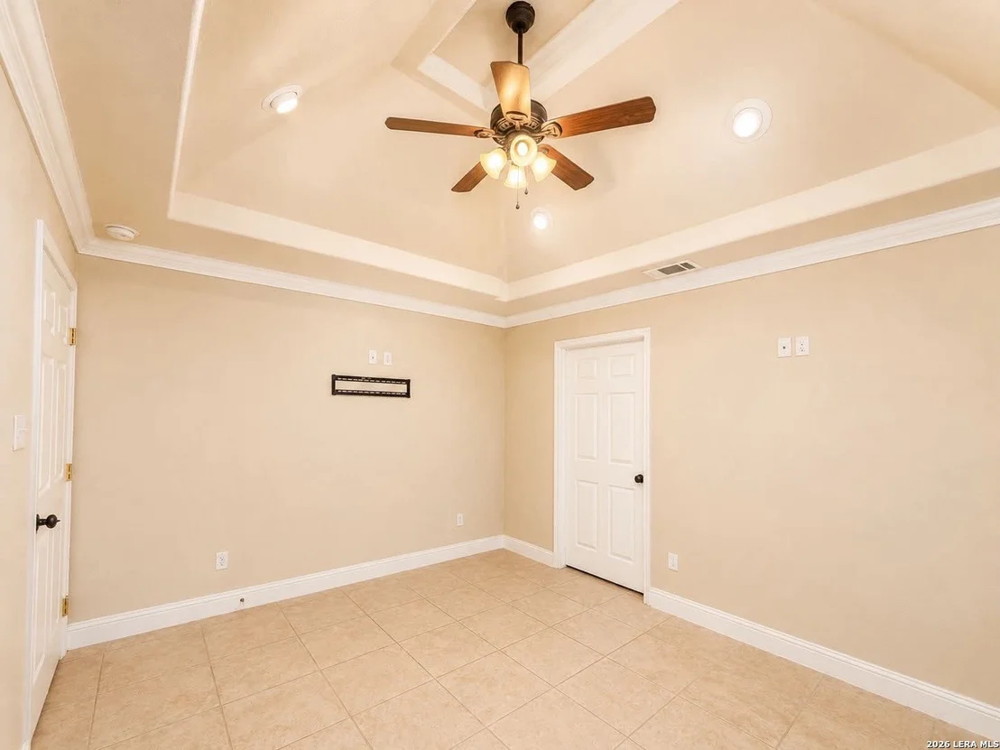 Photo of 2714 OAK MANOR DR