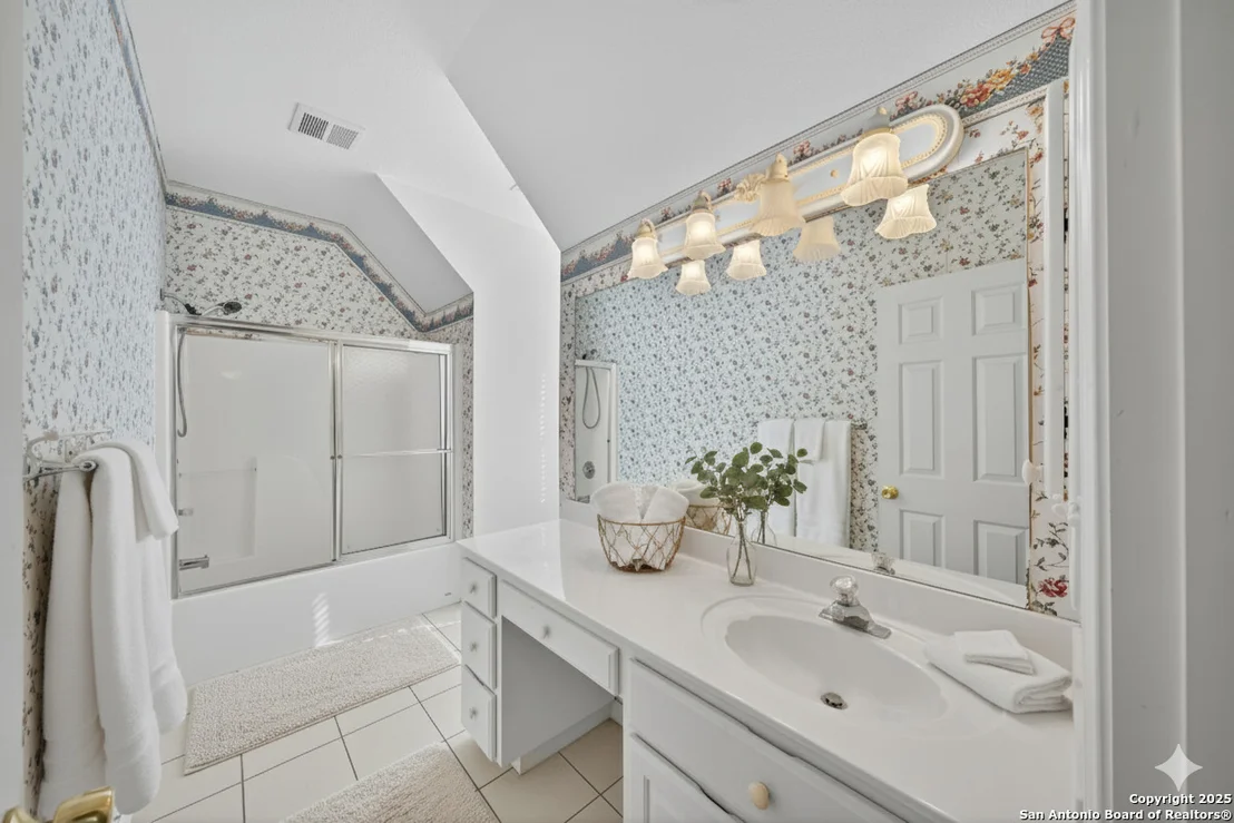Photo of 801 Gallagher Dr