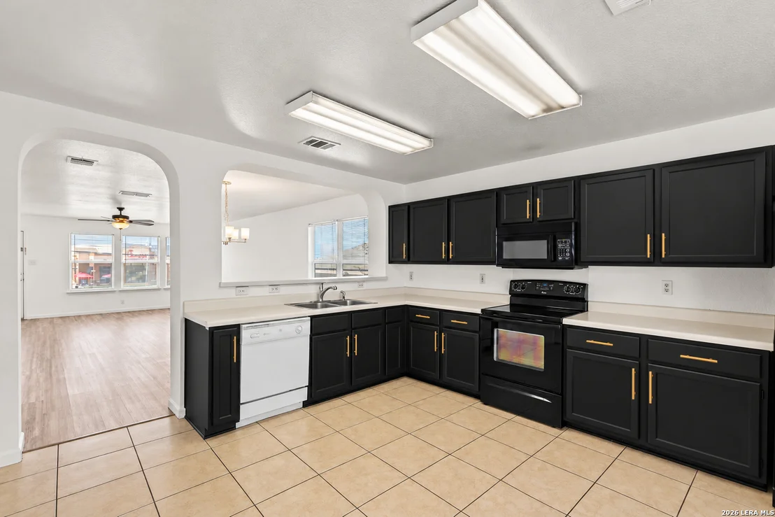 Photo of 10710 Diamond Rock