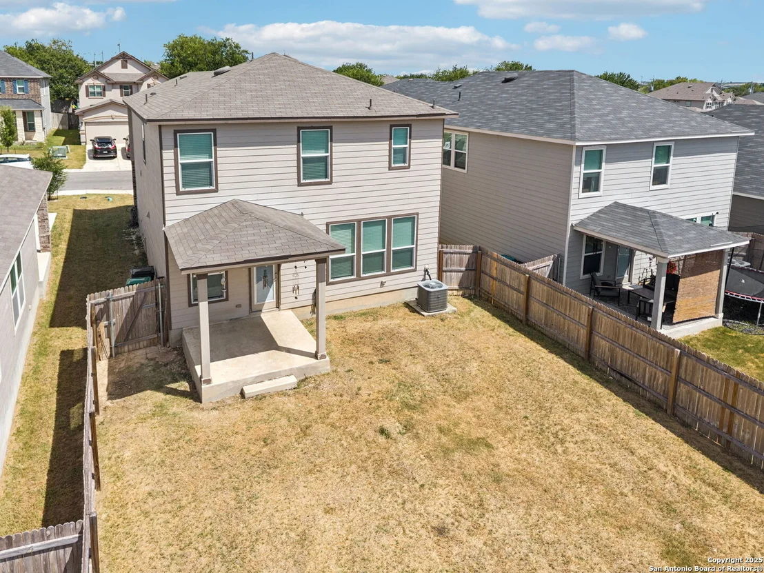 Photo of 8277 Assumption