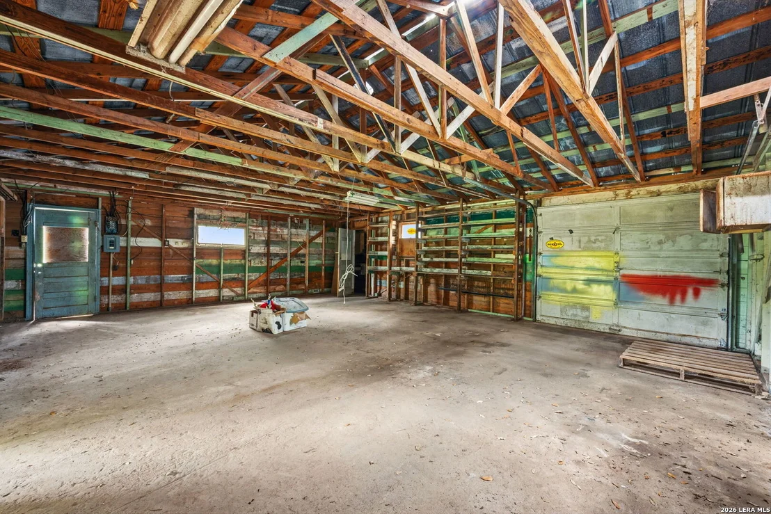 Photo of 340 Rio Oak