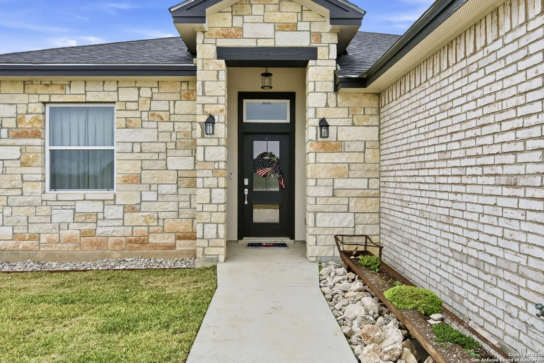 Photo of 59 Legend Hills Rd