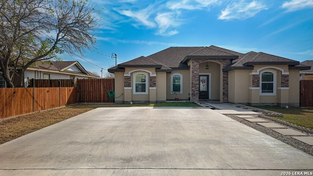 Photo of 120 Spring View Dr