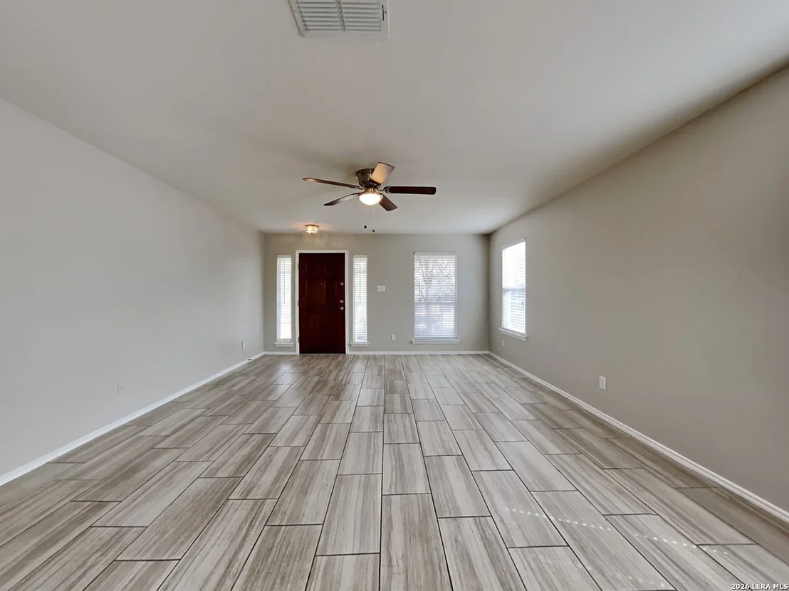 Photo of 419 Cardinal Way