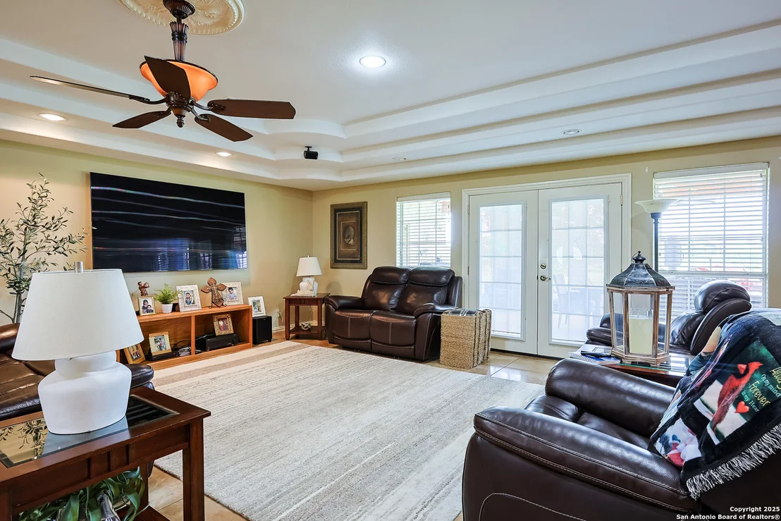 Photo of 2697 Oak Grove