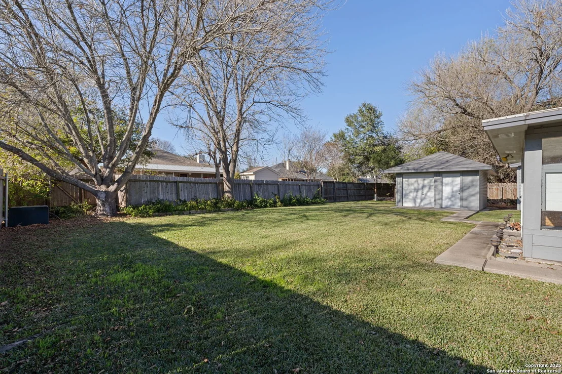 Photo of 1315 Walter Ellison