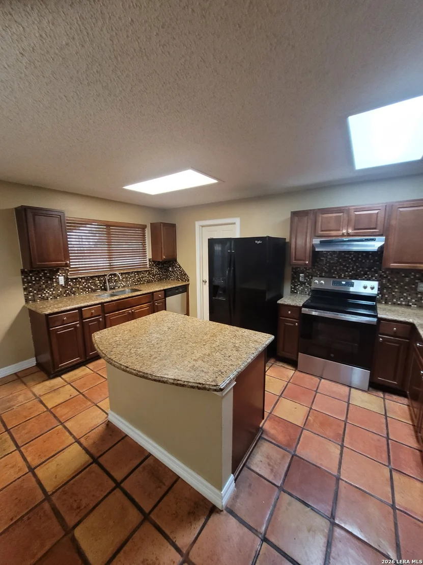 Photo of 14306 Bromley