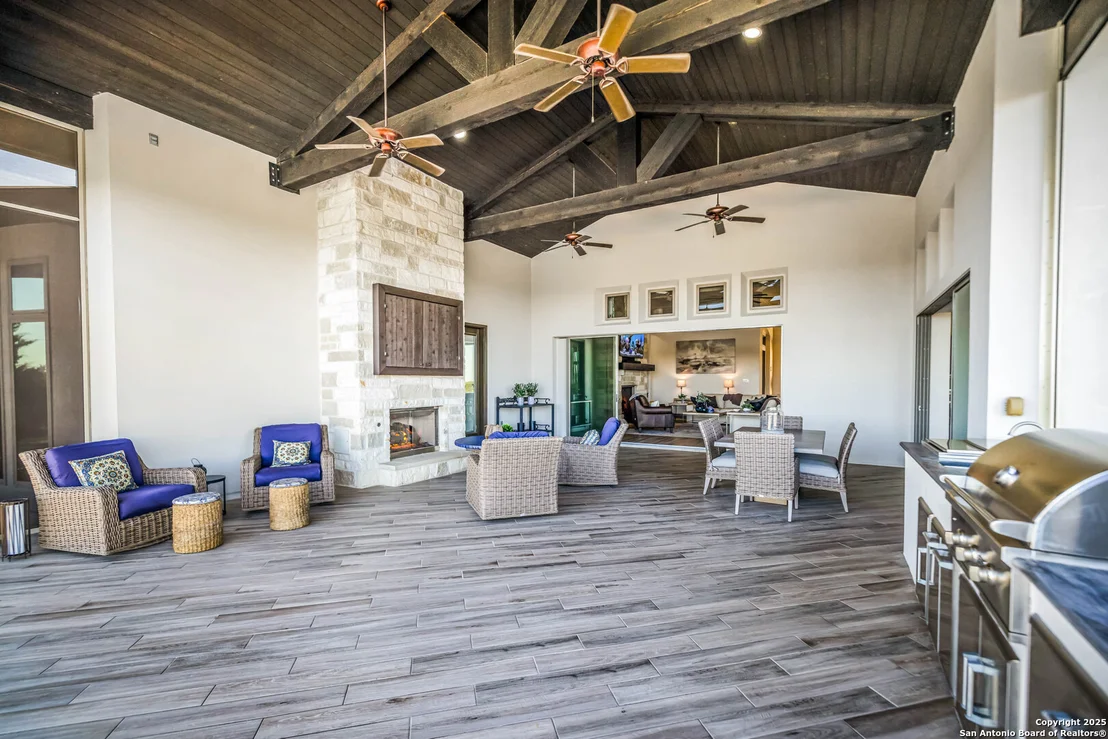Photo of 2330 Occidente