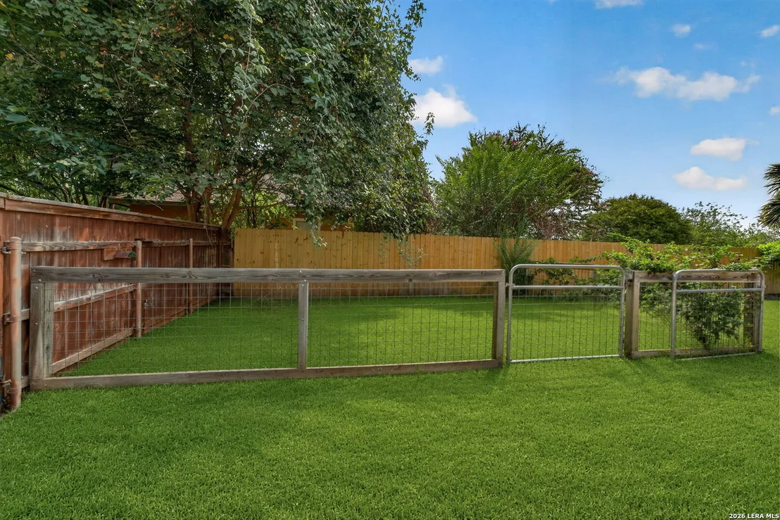 Photo of 1641 Clover rdg