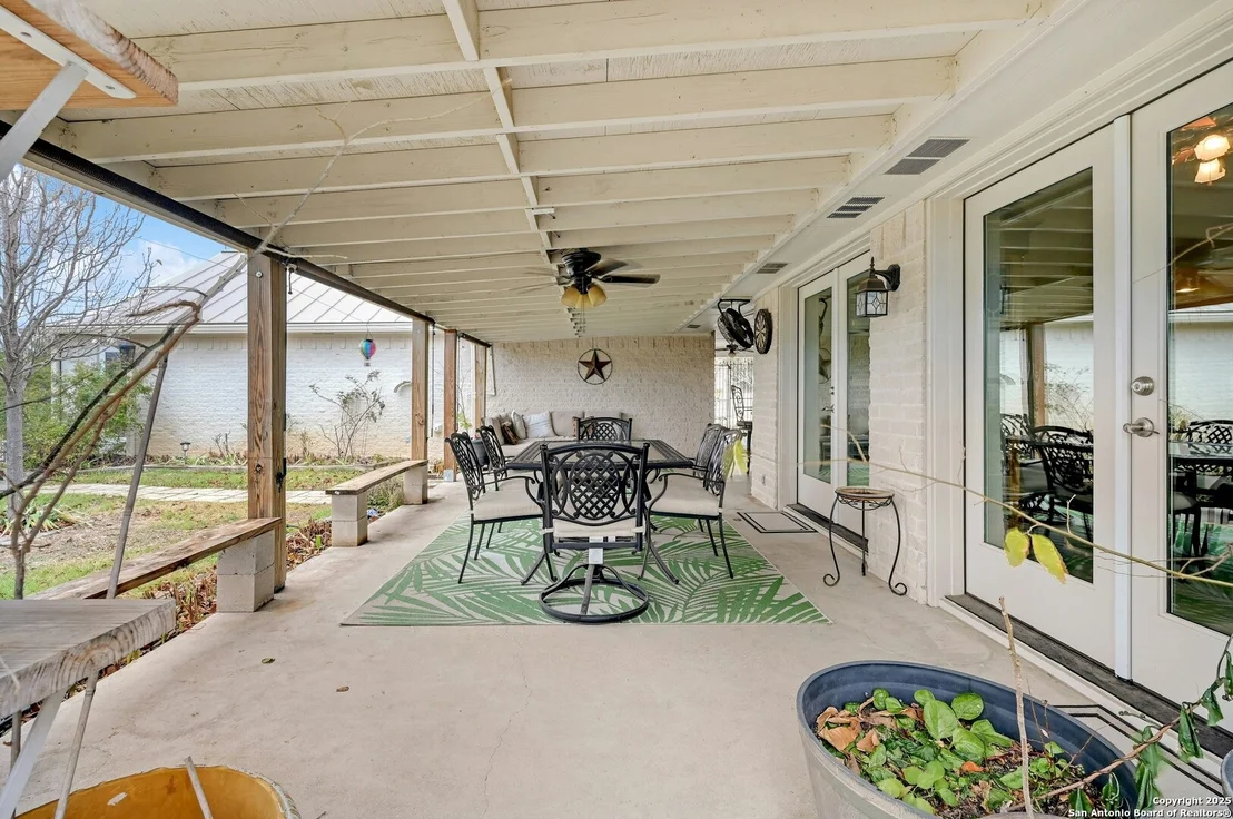 Photo of 315 Greenleaf Dr