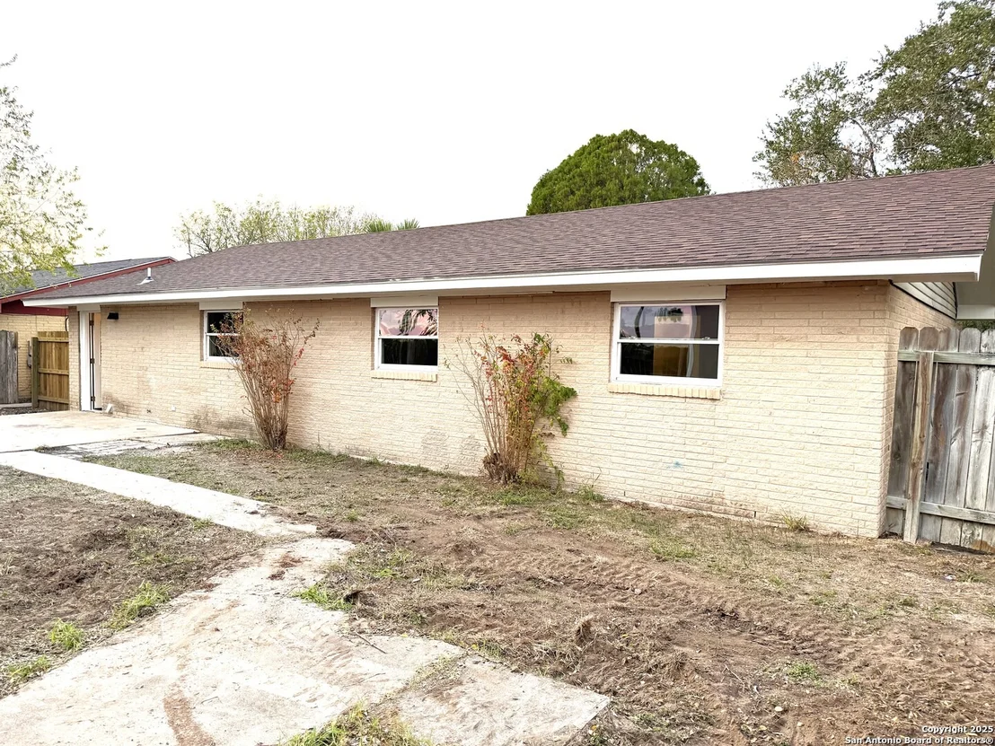 Photo of 1212 fairview