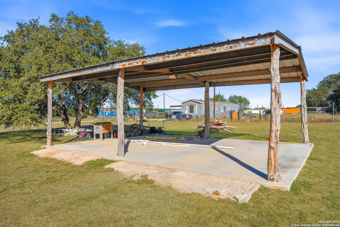 Photo of 1037 county road 7711