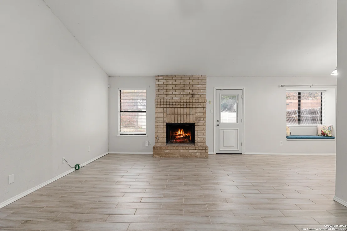 Photo of 5607 Needville