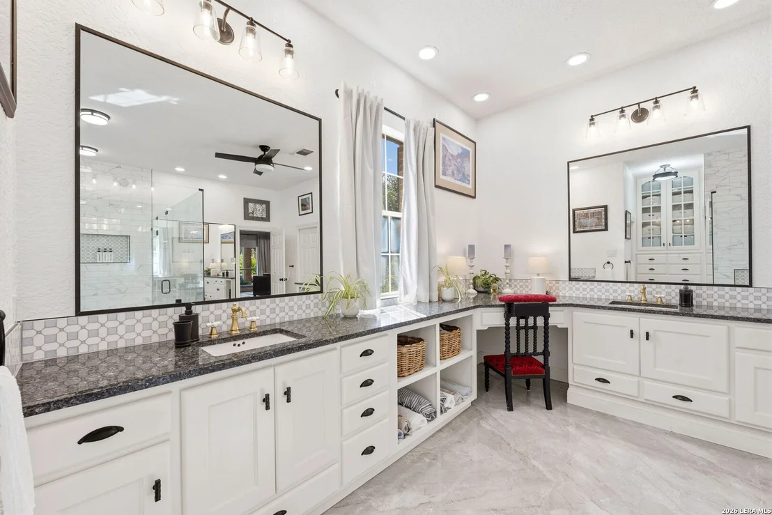 Photo of 2 Charterwood