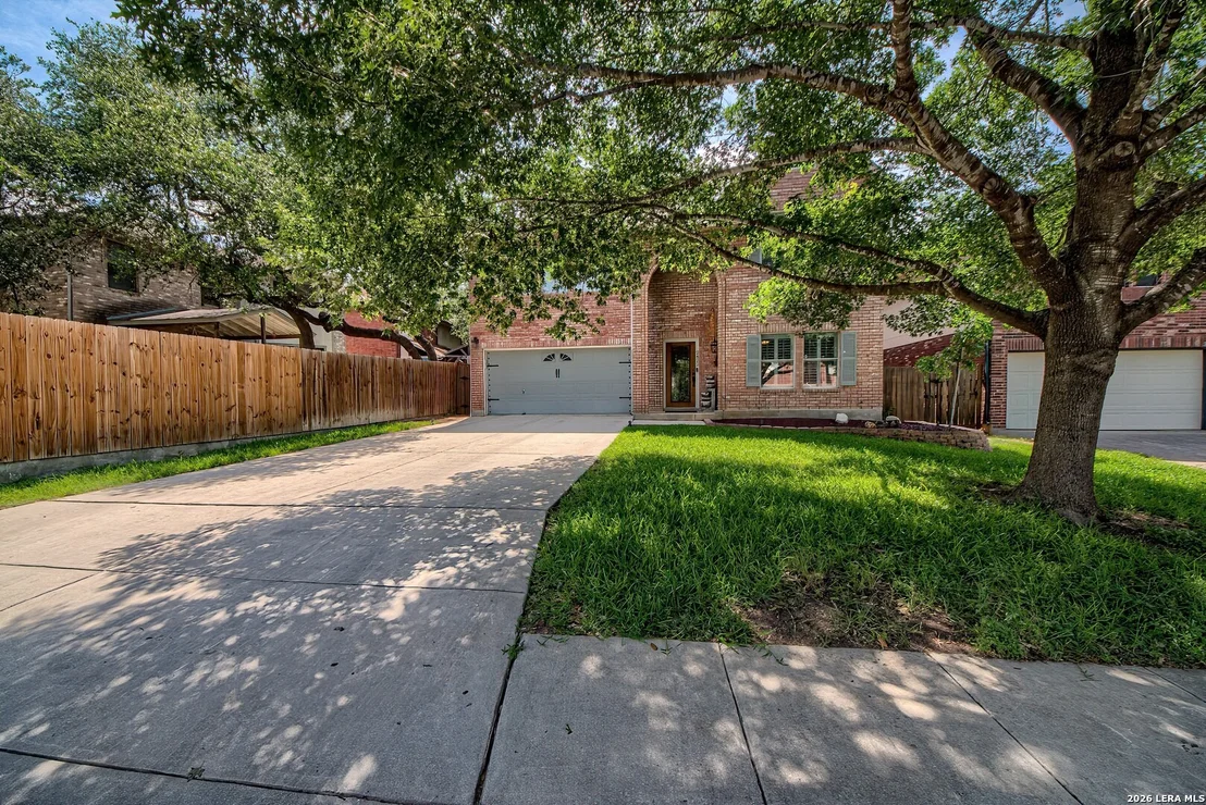 Photo of 2422 Thrasher Oak