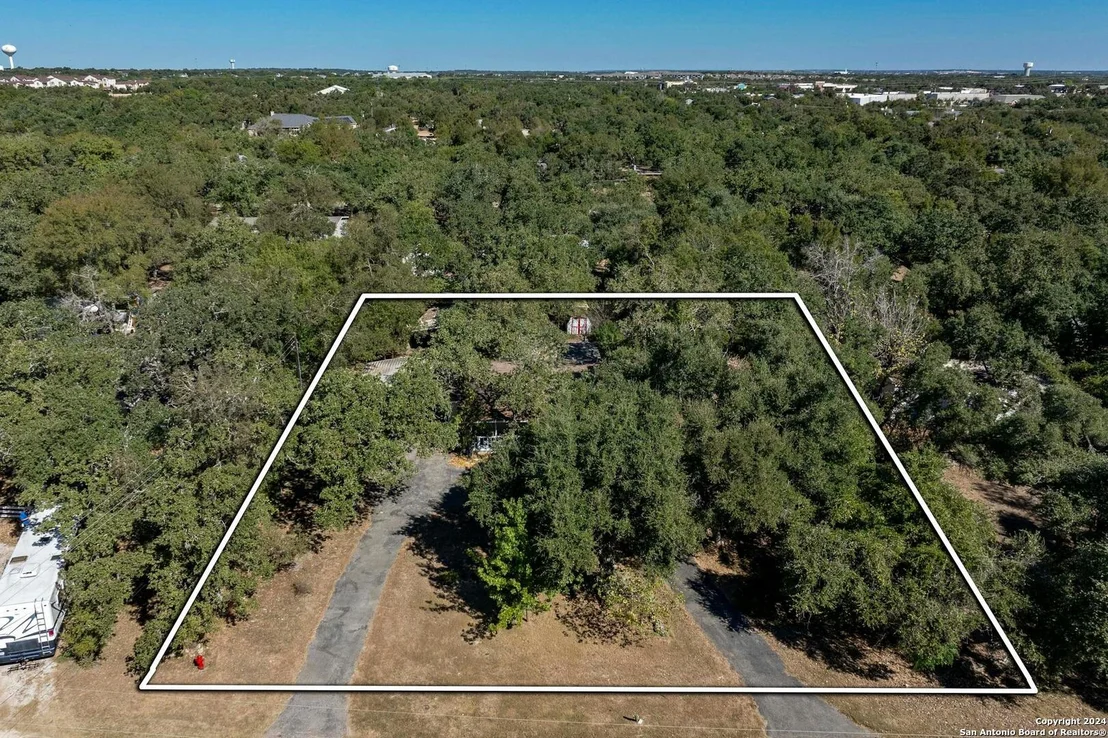Photo of 1007 Red Bud Drive