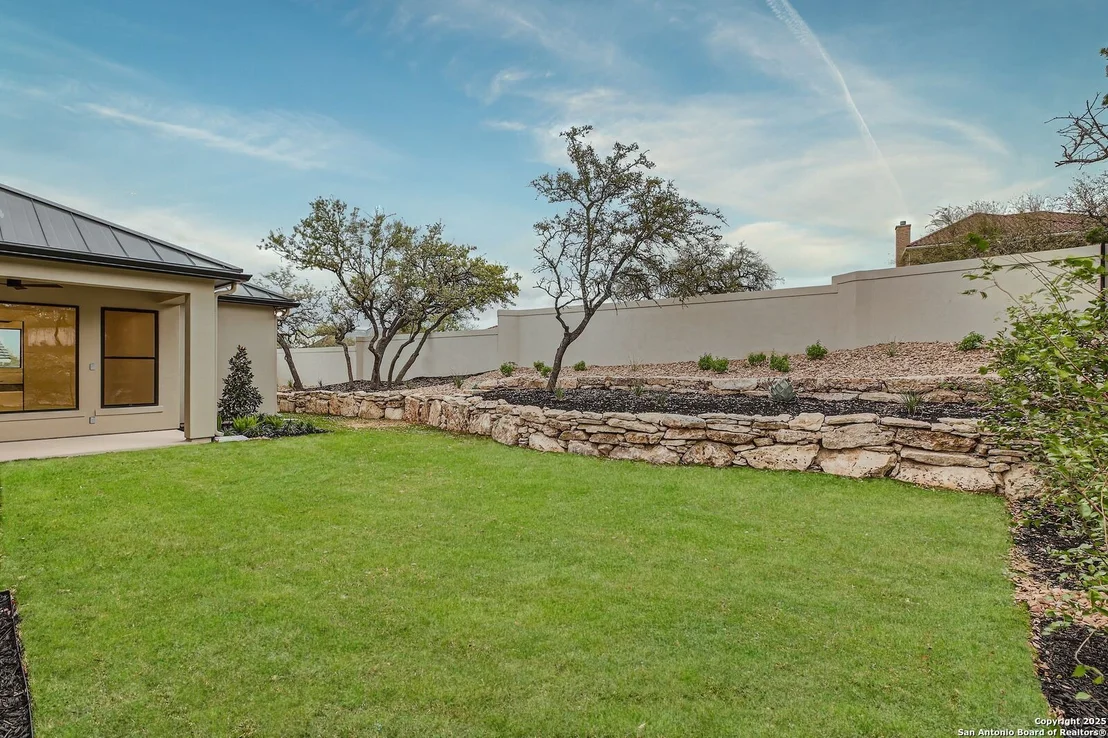 Photo of 7026 Bluff Run