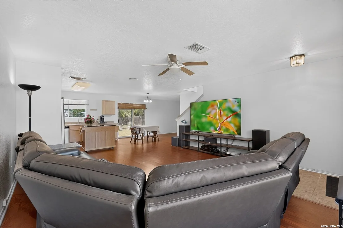 Photo of 633 NORTHGAP DR