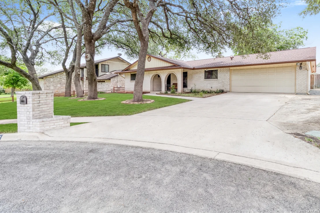 Photo of 1406 BUTTON LN