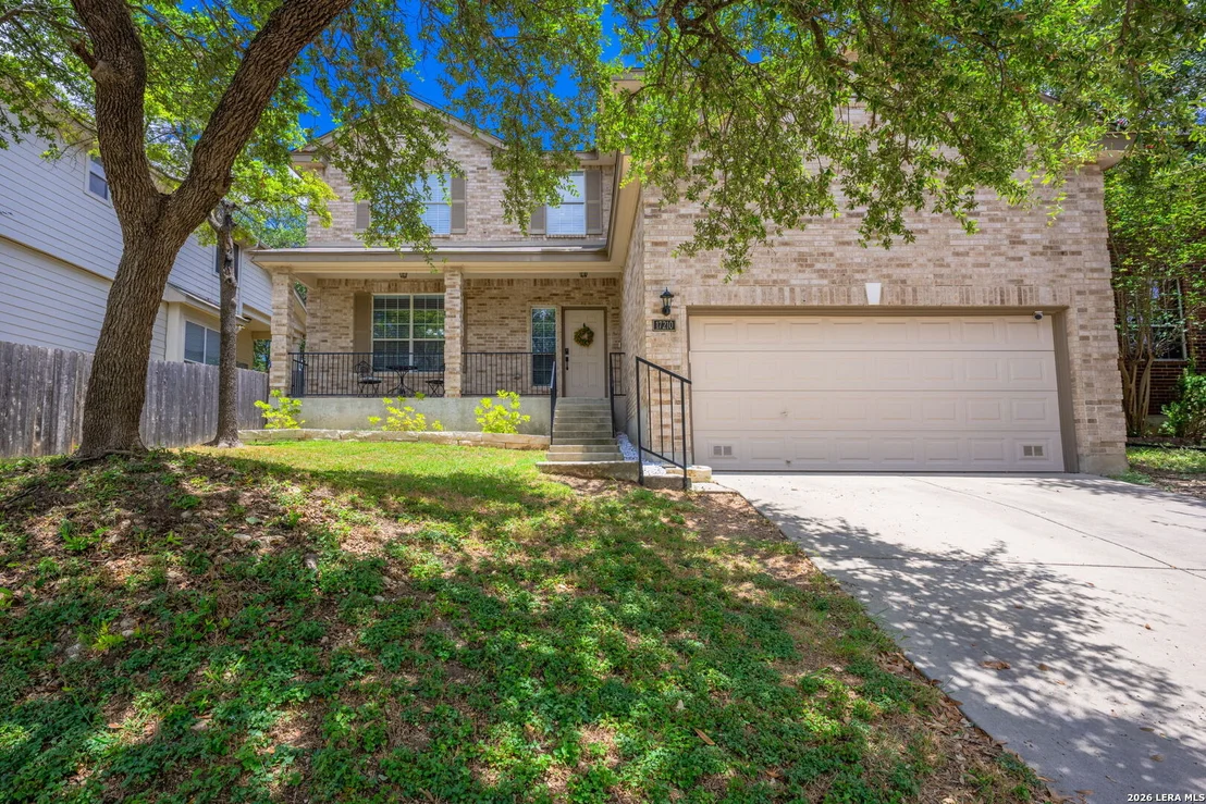 Photo of 17210 Darien Wing