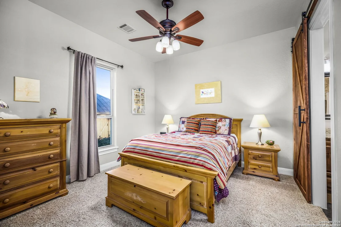 Photo of 1190 Sapling Spring