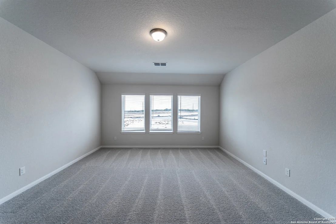 Photo of 154 Ednie Ln