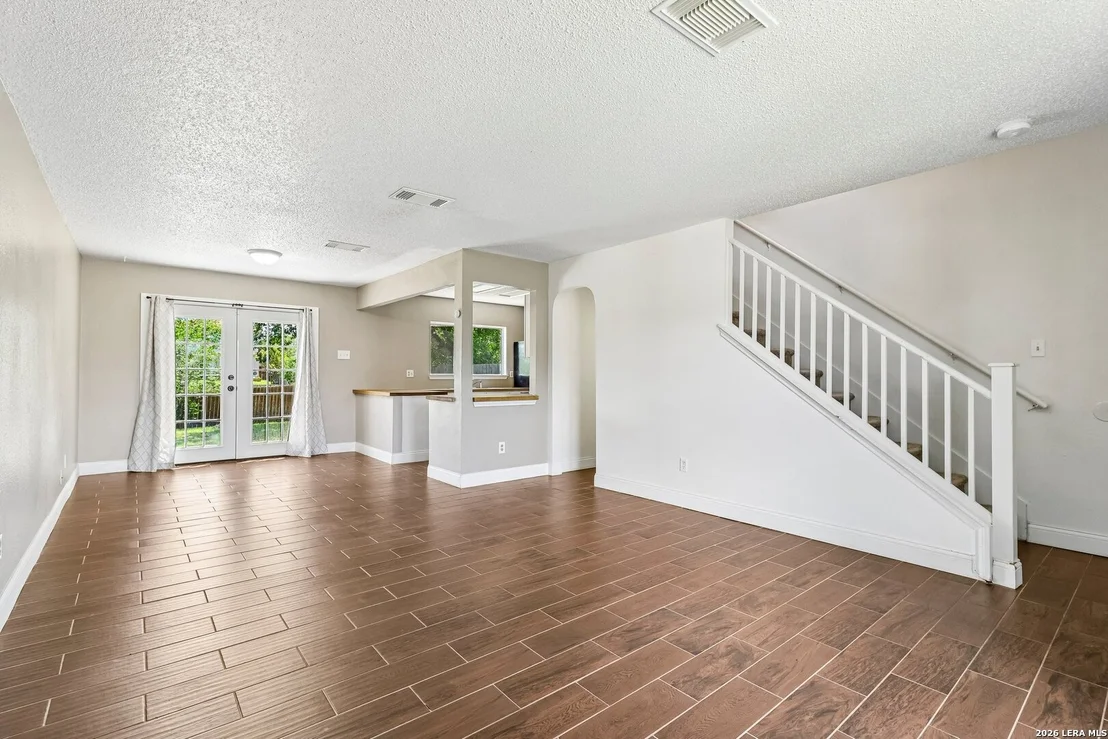 Photo of 10132 SUNSET PL