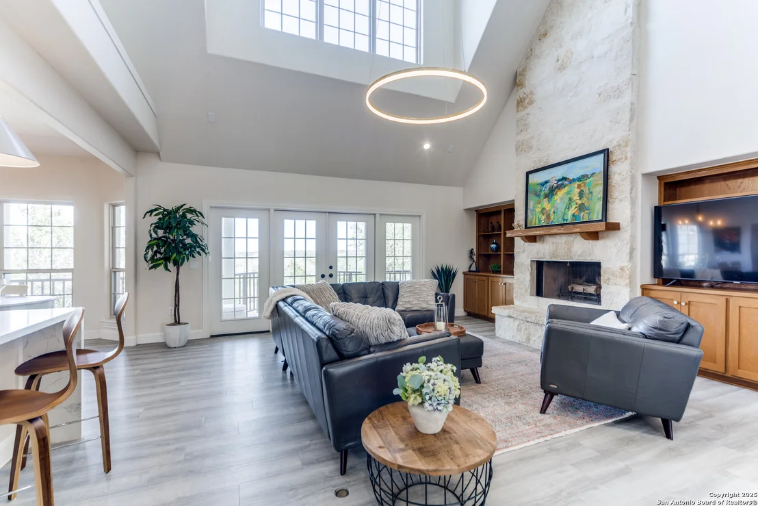 Photo of 108 Valley Knoll