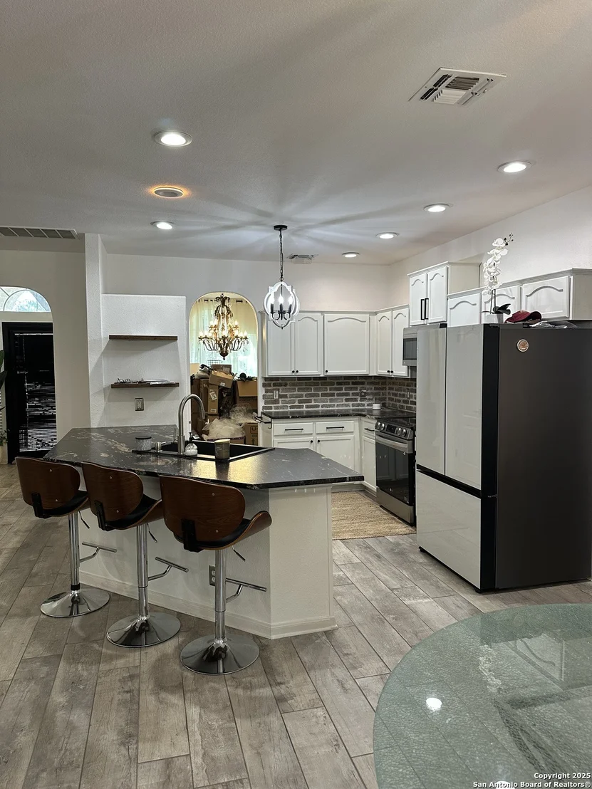 Photo of 9506 willow hollow