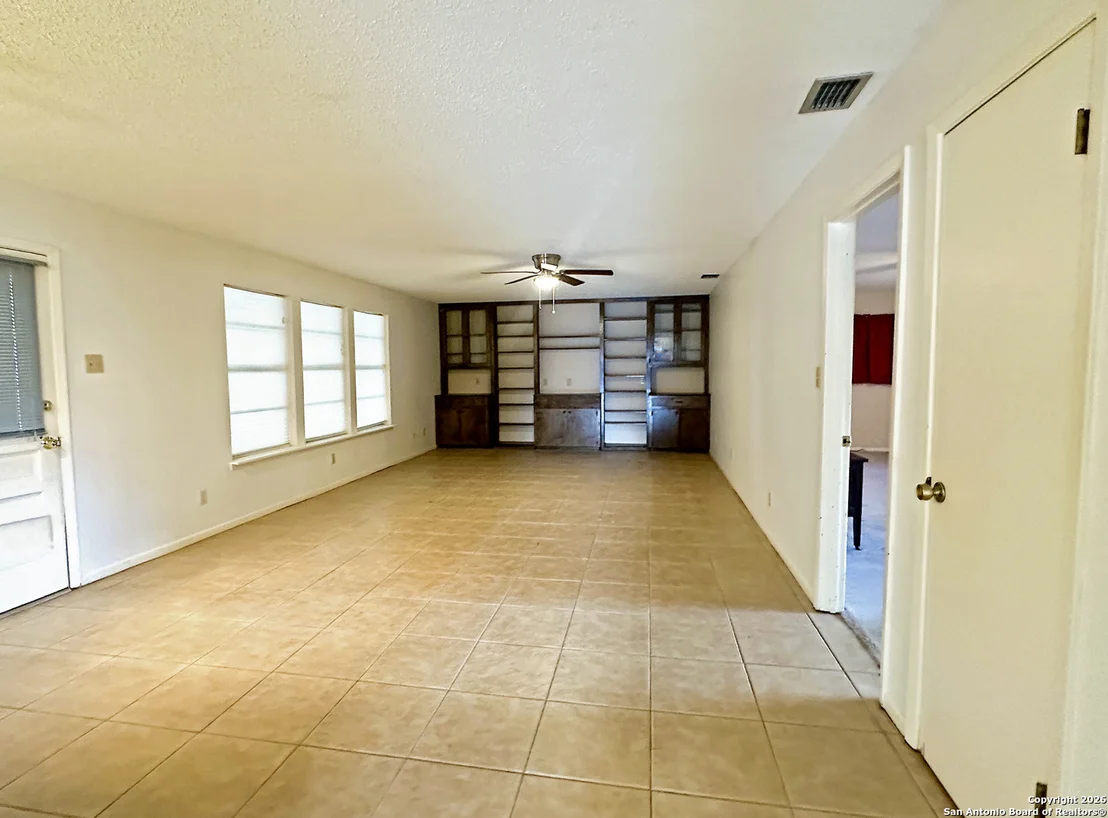 Photo of 1407 Mockingbird Lane