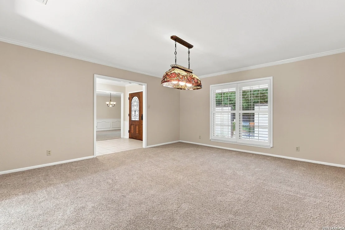 Photo of 102 IRONGATE RD