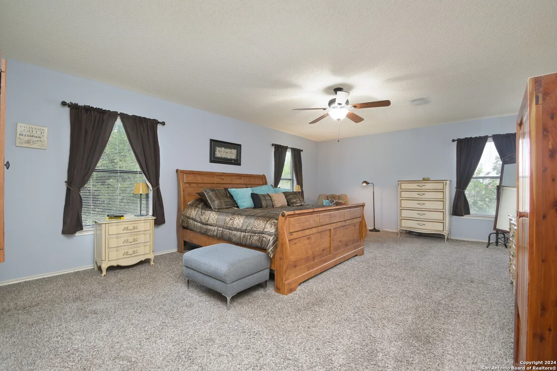 Photo of 21922 KENTON CROFT