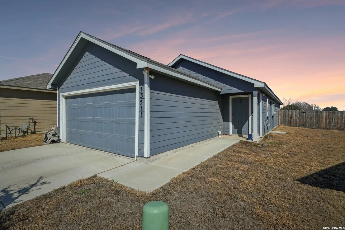 Photo of 13511 Barton Cv