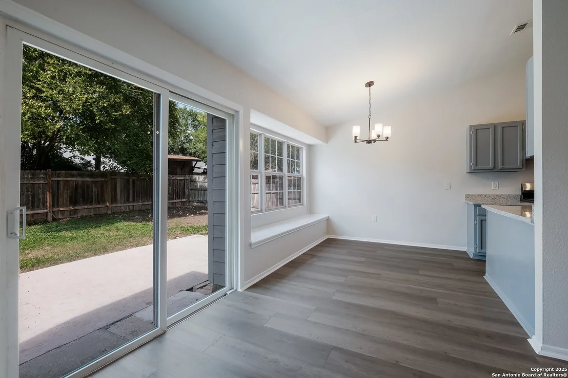 Photo of 9455 Greens Pt