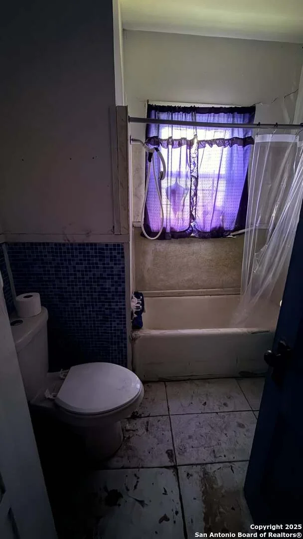 Photo of 906 Canton
