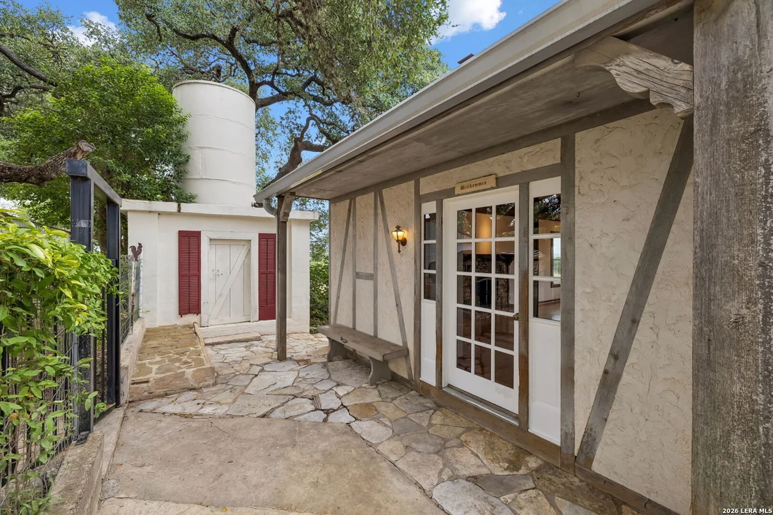 Photo of 48 Holiday Rd