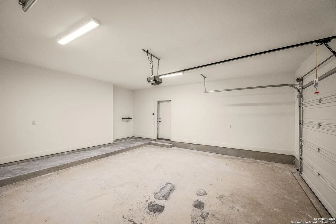 Photo of 1672 Hillcrest Forest