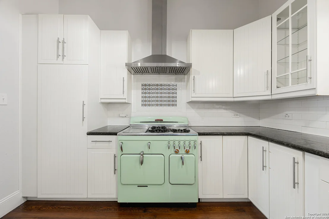 Photo of 135 Vitra