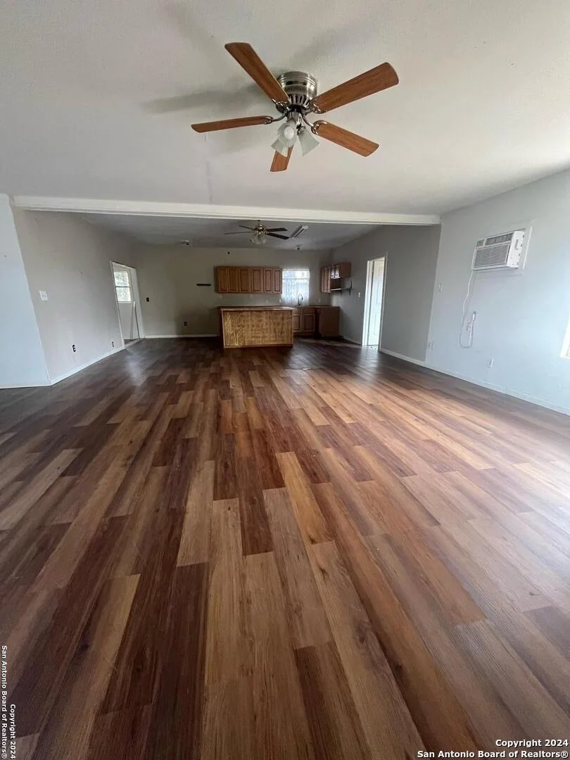 Photo of 218 W White St.