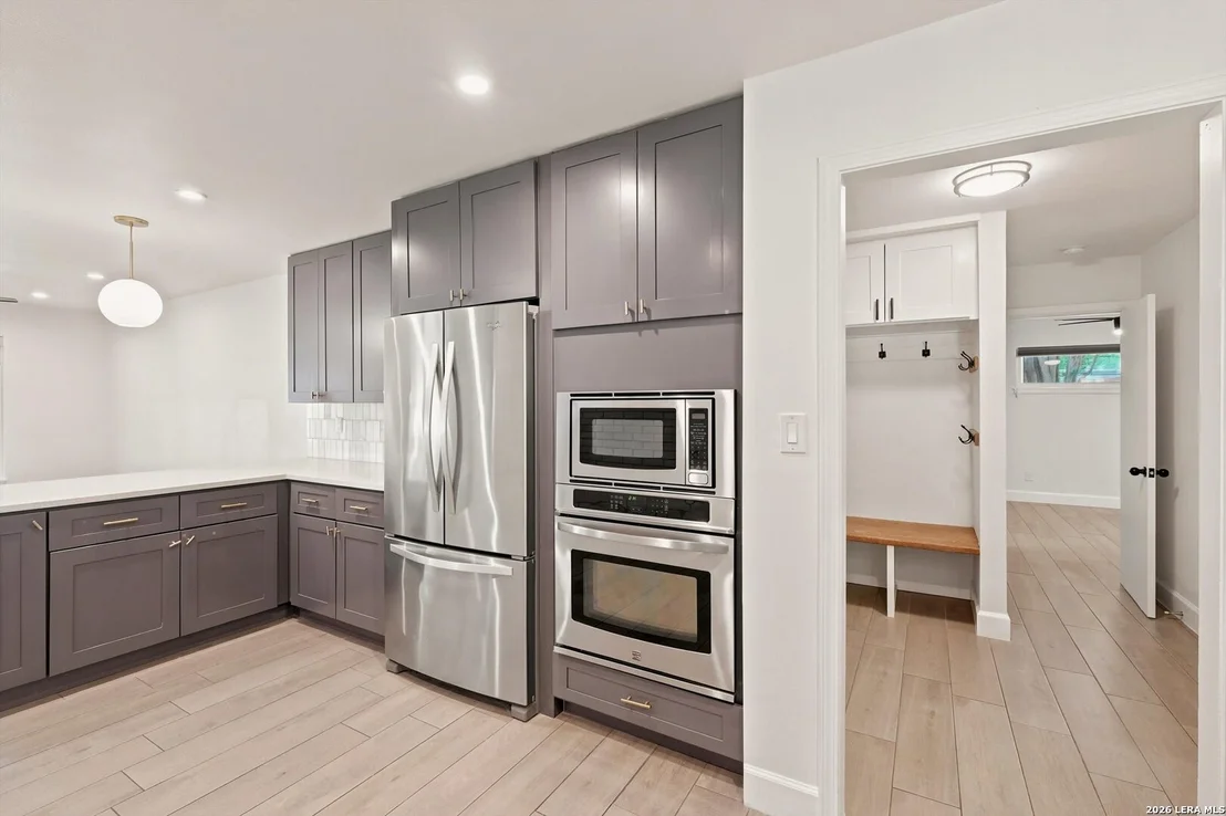 Photo of 217 Gardenview