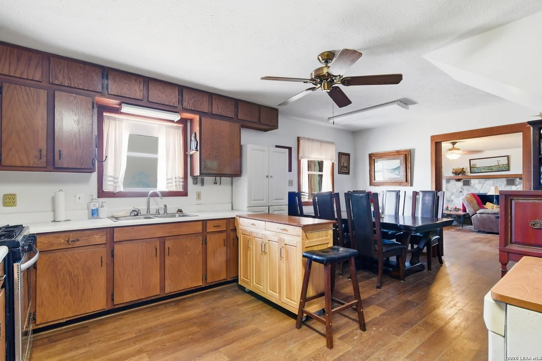 Photo of 383 County Road 404