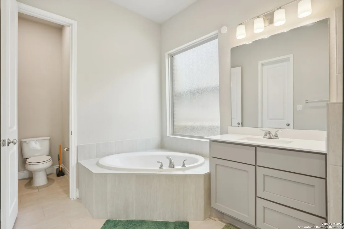 Photo of 1493 Pitcher Bend